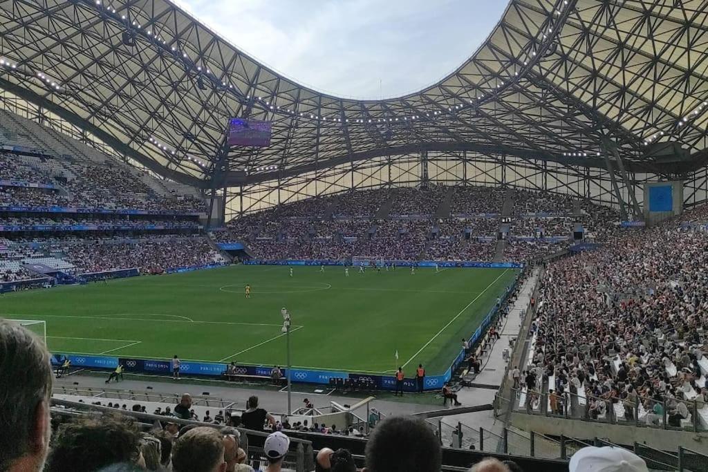 Hebergement 4 Pieces A Marseille Pres Du Velodrome エクステリア 写真